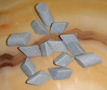 Pulido de los medios de comunicación para uso desbarbado cerámica